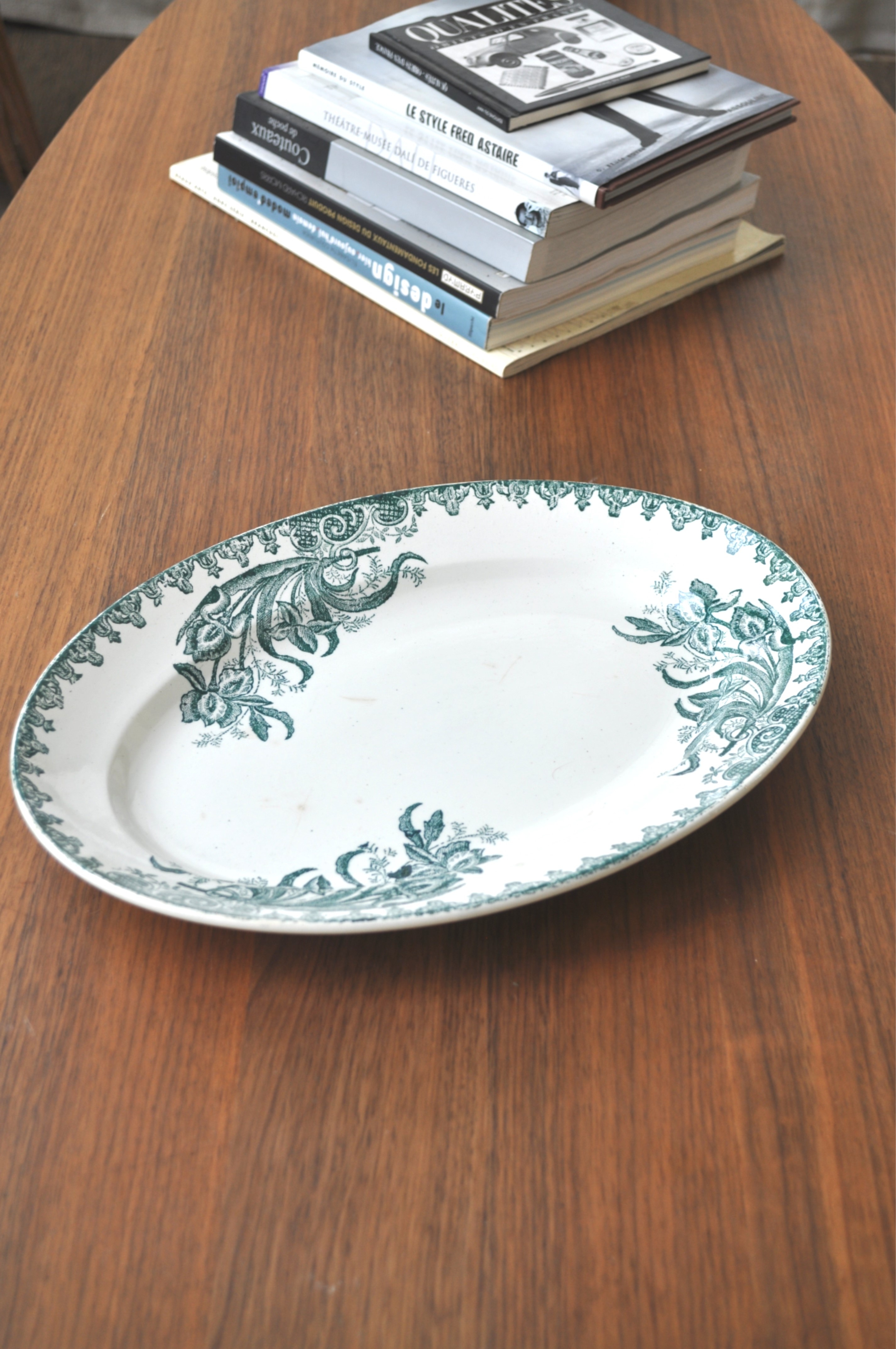 Plat à gâteau vintage porcelaine blanche dorée L'AMANDINOISE made in F