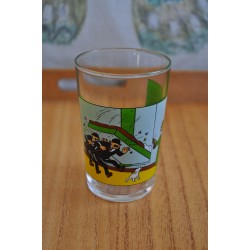 VERRE AMORA TINTIN 1974 "PR TOURNESOL ET LIT ENCASTRABLE"